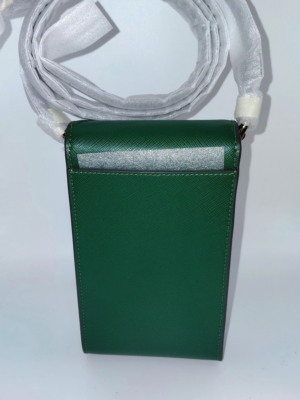NWT Kate Spade Madison North South Green Saffiano Leather Phone Crossbody Bag. - Picture 2 of 8